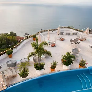 Grand Miramar Luxury Suites&residences Station touristique